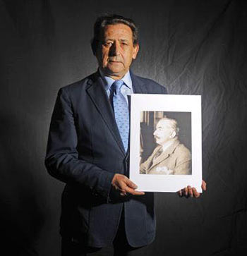 2.744. Alfonso Ussía y su abuelo Muñoz Seca. A quien corresponda.