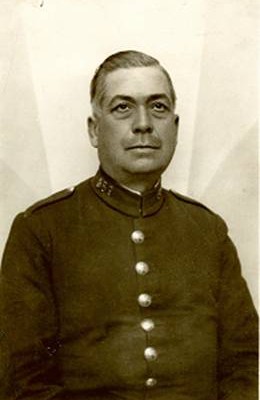 2.885. Agustín Carmet González. El guardia municipal que falleció en Sevilla en acto de servicio el 18 de julio de 1936.