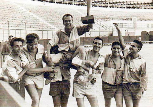 3.057. Partido de Fútbol en la Plaza de Toros. Año 1960.