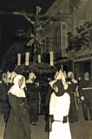 3.126. Último Via Crucis del Cristo del Amor en 1976.