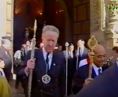 3.129. Salida procesional de la Hermandad del Resucitado. Año 1994.