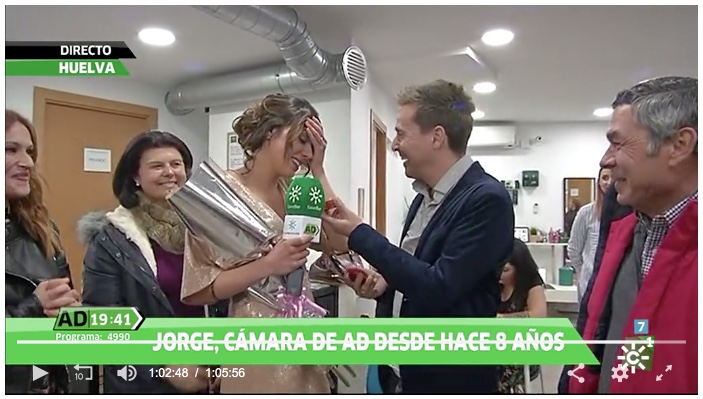 3.519. Lorena Caballero Pérez. Reportera de ‘Andalucía Directo’, le piden matrimonio en directo, durante el programa