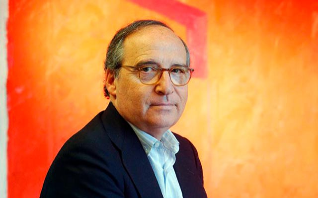 4.037. Antonio Hernández Callejas. Propietario del Grupo Ebro Foods. Veraneantes (I)