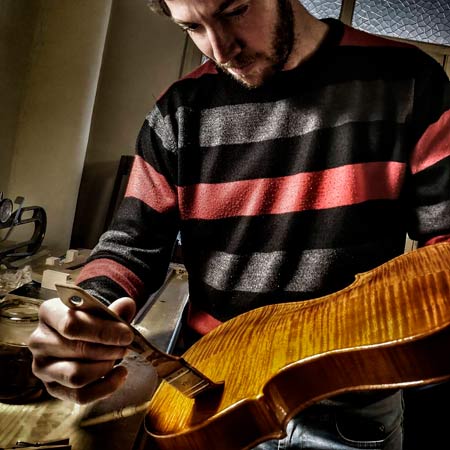 Juan Miguel Camacho Corrales. Músico y luthier #5.640